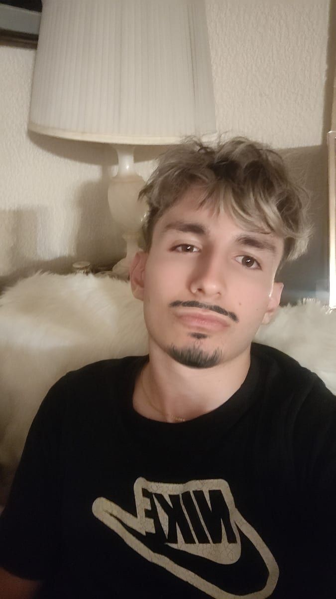 Profil von Niccolo